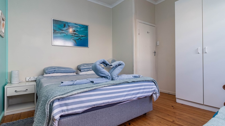 4 Bedroom Property for Sale in Perlemoenbaai Western Cape